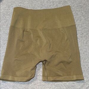 Alphalete Amplify Shorts